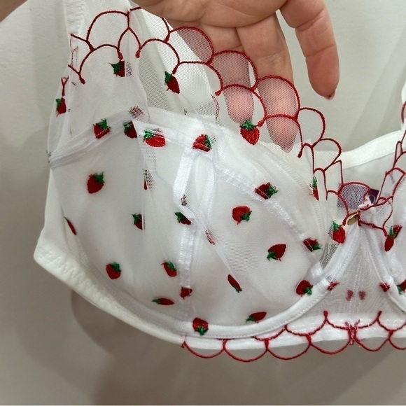 Adore Me Bettie Balconette Bra White Embroidered Strawberries - Picture 5 of 8